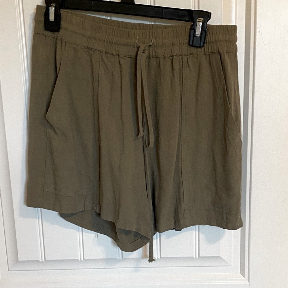 NEW Umgee Linen Blend Shorts